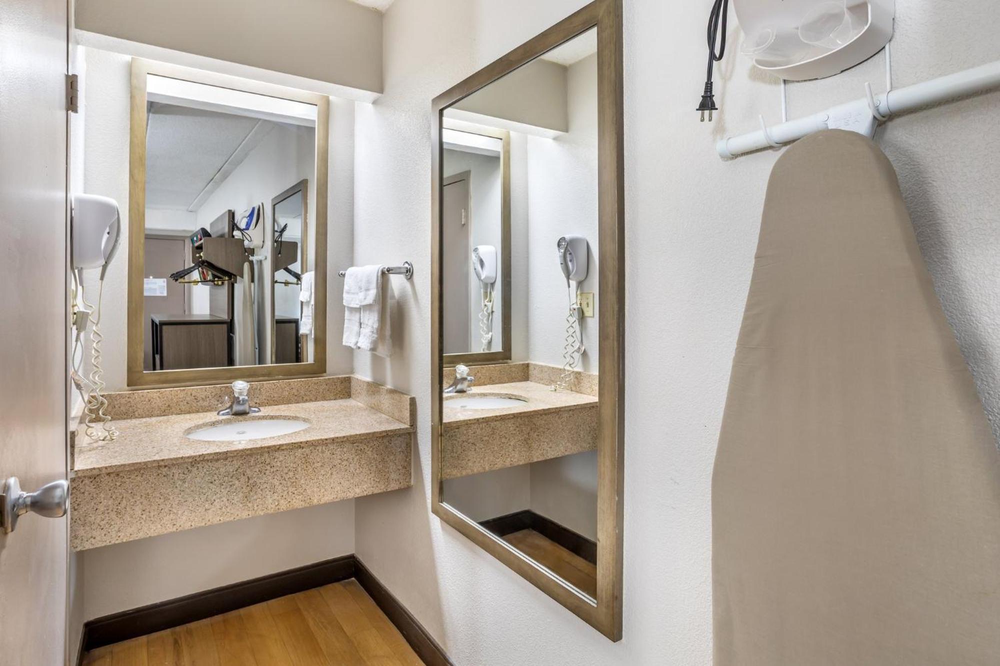Red Roof Inn Tinton Falls-Jersey Shore Luaran gambar